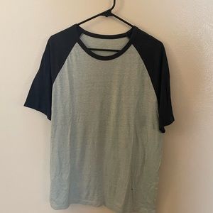 Old Navy T-Shirt